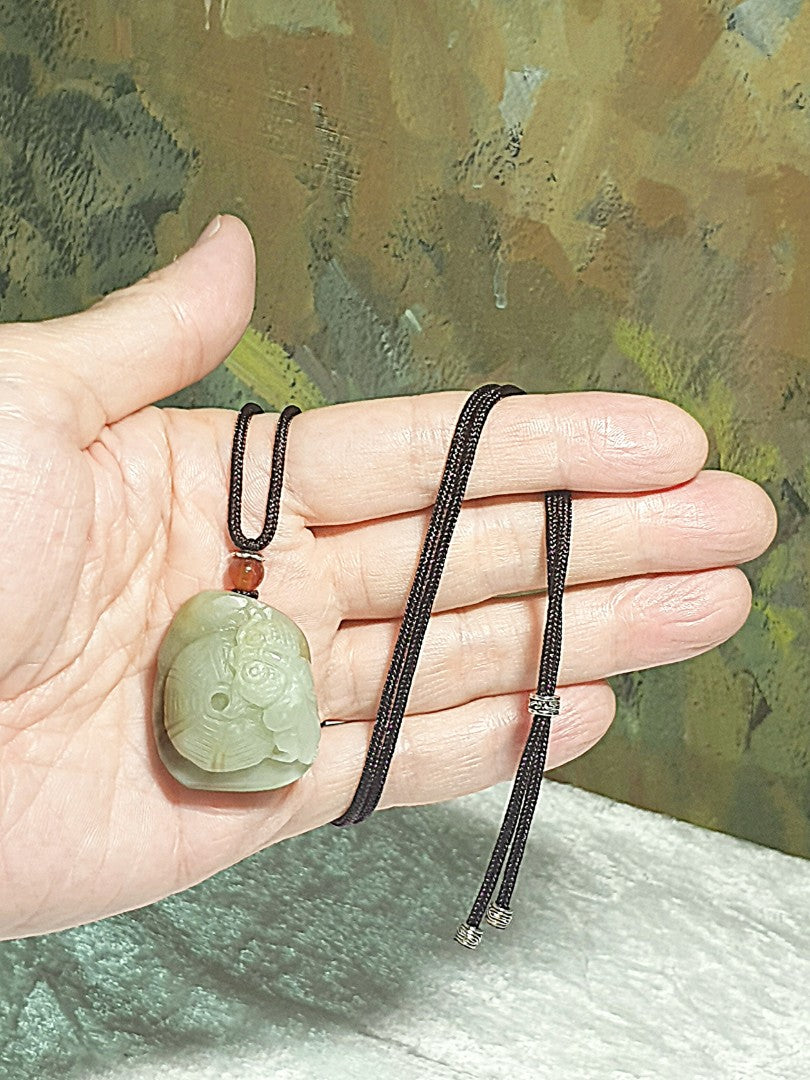 Hetian Pebble Nephrite hand carved Goldfish & Bamboo Basket Jade pendant (with certificate) [Natural Crystal] 和田玉籽玉全手工雕刻年年有余(金鱼、鱼篓)吊坠(带证书)