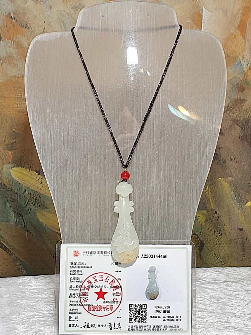 Premium Nephrite 2 tones warm white & a patch of golden yellow Pipa with 3 Plum Blossom Jade pendant (with certificate) with a 7mm Waxi Nan Hong bead [Natural crystals] 和田玉且末暖白"一口黄金糖"双色手工雕刻梅花三弄琵琶吊坠(带证书)配7毫米瓦西南红圆珠