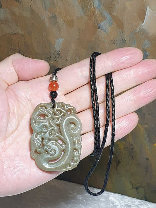 Premium Nephrite caramel brown with a bit of greenish double sides carvings ancient style Dragon & Phoenix Jade pendant (with certificate) [Natural Crystal] 和田玉且末糖带小许翠绿古式双面雕刻龙凤吊坠(带证书)