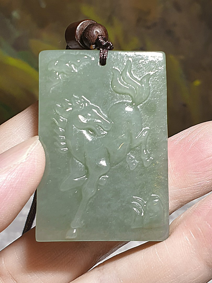 Nephrite light greenish Horse and Bat Jade pendant (with certificate) [Natural Crystal] 和田玉青白福(蝙蝠)马吊坠(带证书)