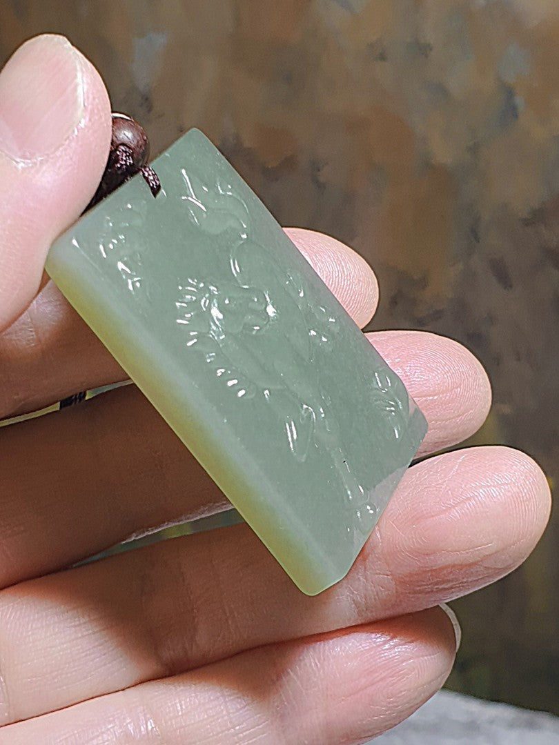 Nephrite light greenish Horse and Bat Jade pendant (with certificate) [Natural Crystal] 和田玉青白福(蝙蝠)马吊坠(带证书)